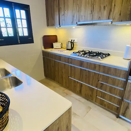 Bini Kim Villa